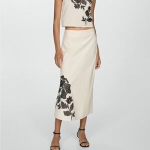 NWT / Mango A Line Skirt Size M